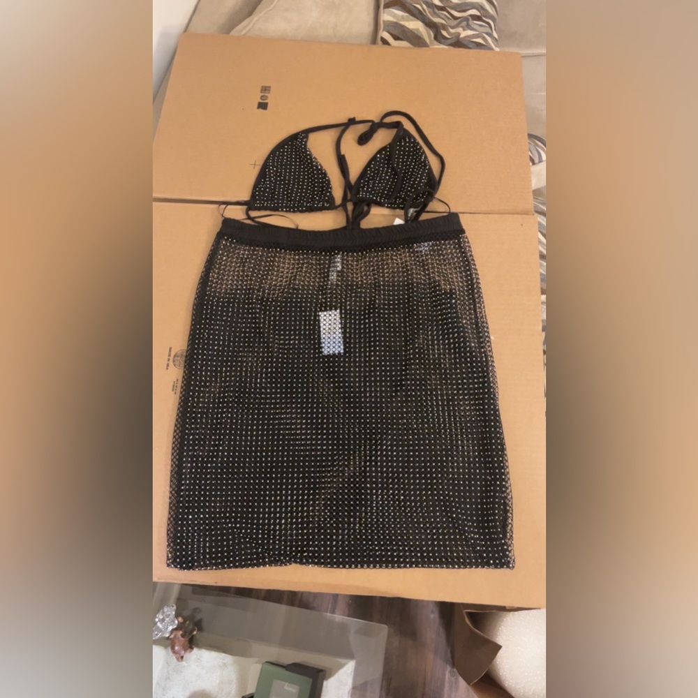 Charlotte Russe | Two piece Swim Top and Cover Up Skitt | Black I XL